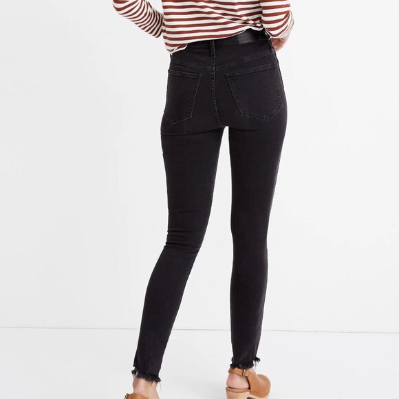 Madewell 10" High-Rise Skinny Jeans in Berkeley Black: Button-Through Edition 28 - Picture 11 of 12